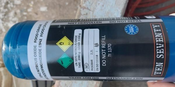 حجز 520 قنينة من غاز "أكسيد النتروس" بطنجة